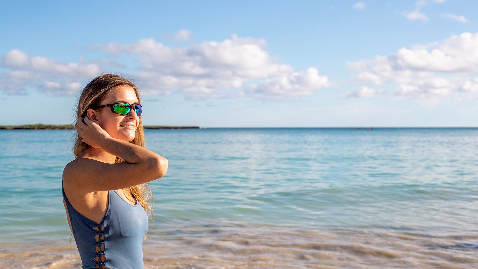 Hobie Eyewear Cabo Polarized Sunglasses lifestyle shot